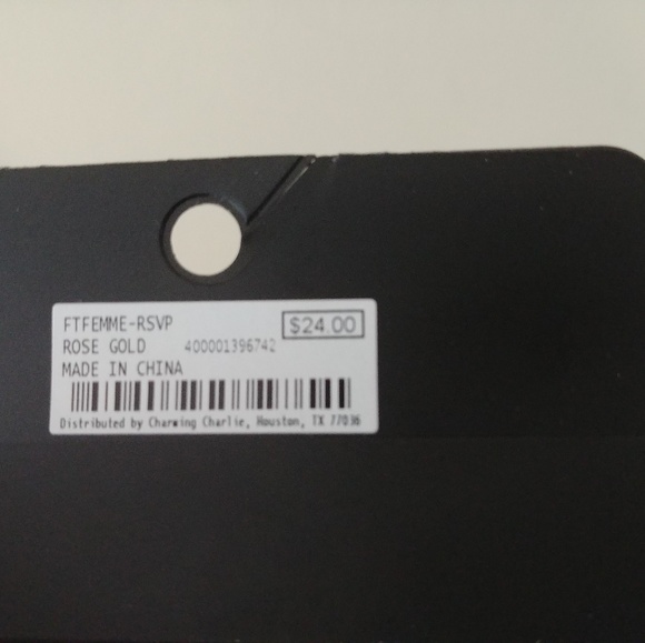 ✨💎RSVP | Necklace | Rose Gold | Diamond - Picture 5 of 5